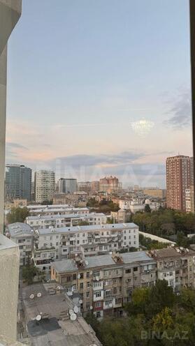 İcarəyə verilir 3 otaqlı yeni tikili 175 m², 28 May m., photo 22 from 24