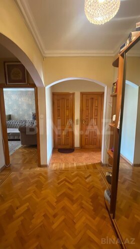 Продаётся 3-комн. вторичка 80 м², м. Ази Асланов, photo 14 from 17