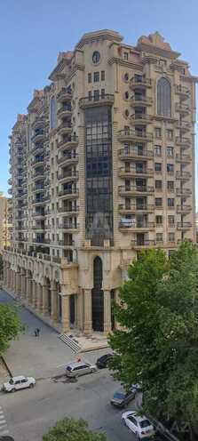 Продаётся 4-комн. новостройка 237 м², м. Низами, photo 1 from 14