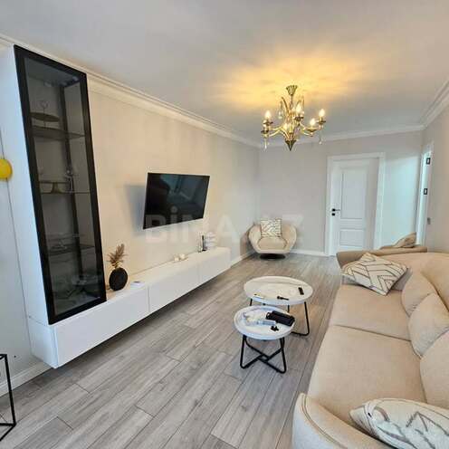 Satılır 2 otaqlı köhnə tikili 55 m², Memar Əcəmi m., photo 1 from 10
