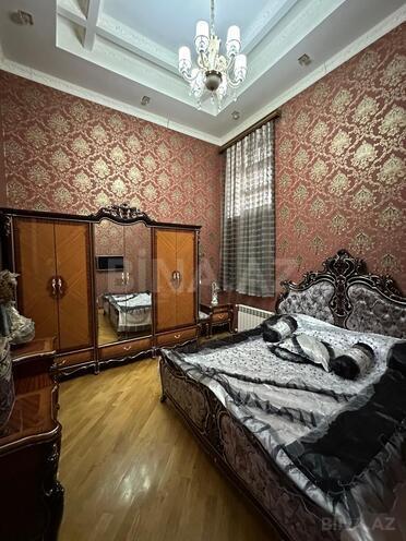 İcarəyə verilir 2 otaqlı köhnə tikili 80 m², Sahil m., photo 1 from 16