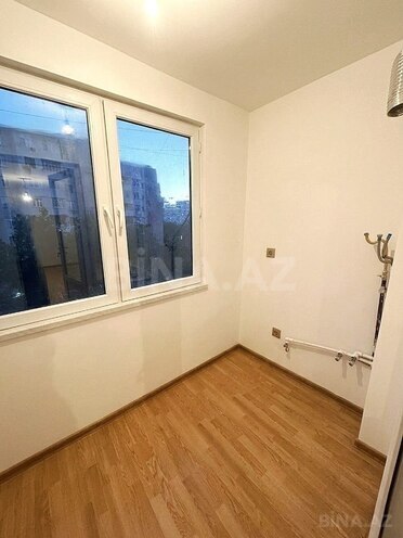 Satılır 2 otaqlı köhnə tikili 37 m², Qara Qarayev m., photo 4 from 6