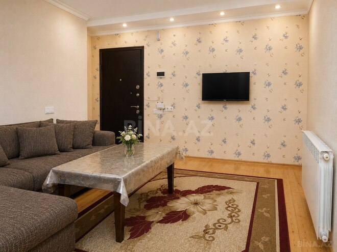 Сдаётся 2-комн. новостройка 68 м², м. 20 января, photo 1 from 8