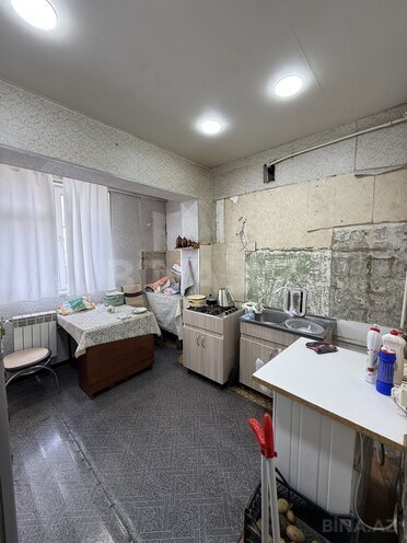 Продаётся 3-комн. вторичка 80 м², м. Кара Караев, photo 8 from 16