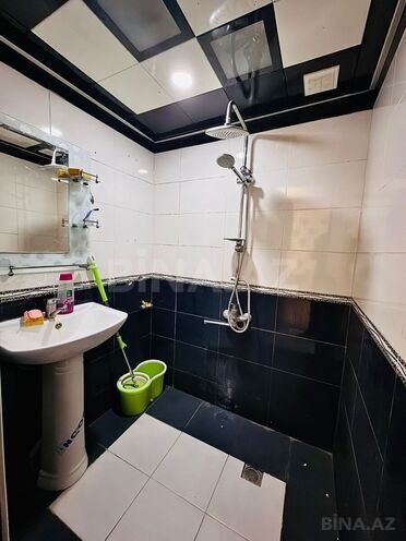 Satılır 3 otaqlı köhnə tikili 75 m², Qara Qarayev m., photo 9 from 18