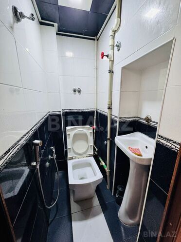 Satılır 3 otaqlı köhnə tikili 75 m², Qara Qarayev m., photo 8 from 18