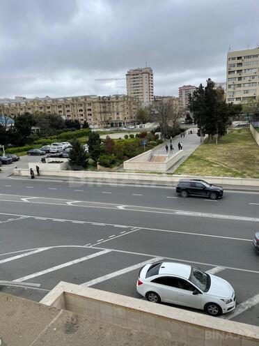 Satılır 2 otaqlı yeni tikili 70 m², Gənclik m., photo 1 from 7