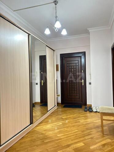 Сдаётся 3-комн. новостройка 120 м², Насиминский  р., photo 9 from 16