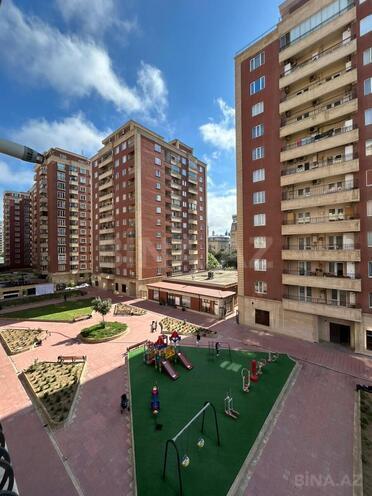 Сдаётся 3-комн. новостройка 120 м², Насиминский  р., photo 1 from 16