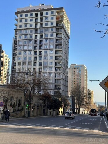 Satılır 3 otaqlı yeni tikili 110 m², 28 May m., photo 1 from 6