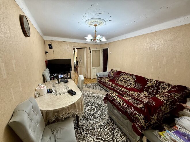 Продаётся 2-комн. вторичка 50 м², м. Нефтчиляр, photo 1 from 10