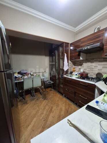 Продаётся 5-комн. вторичка 110 м², м. Кероглу, photo 10 from 19
