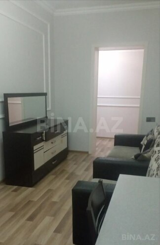 Сдаётся 3-комн. вторичка 70 м², м. Иншаатчылар, photo 1 from 12