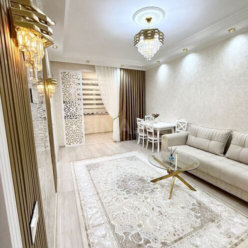 Продаётся 2-комн. вторичка 42 м², пос. 7-ой мкр, photo 1 from 13