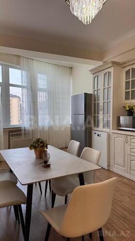 İcarəyə verilir 3 otaqlı yeni tikili 175 m², 28 May m., photo 25 from 28