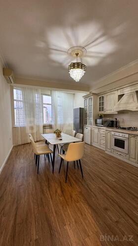 İcarəyə verilir 3 otaqlı yeni tikili 175 m², 28 May m., photo 10 from 28
