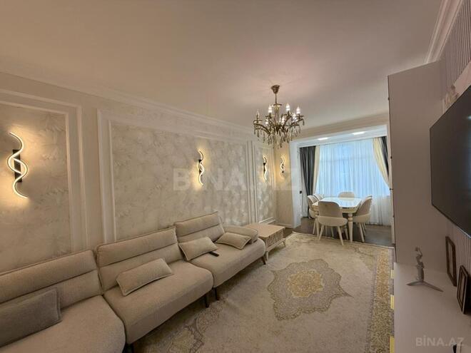 Продаётся 4-комн. вторичка 110 м², м. Нефтчиляр, photo 3 from 20