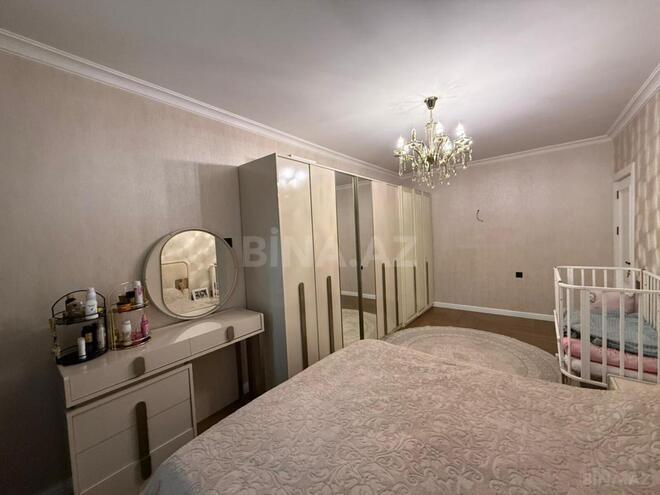 Продаётся 4-комн. вторичка 110 м², м. Нефтчиляр, photo 8 from 20
