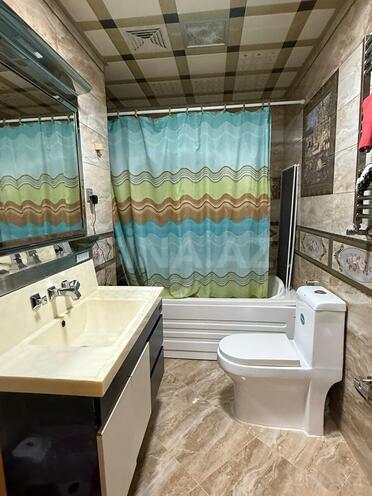 Продаётся 4-комн. новостройка 156 м², м. Кара Караев, photo 16 from 17