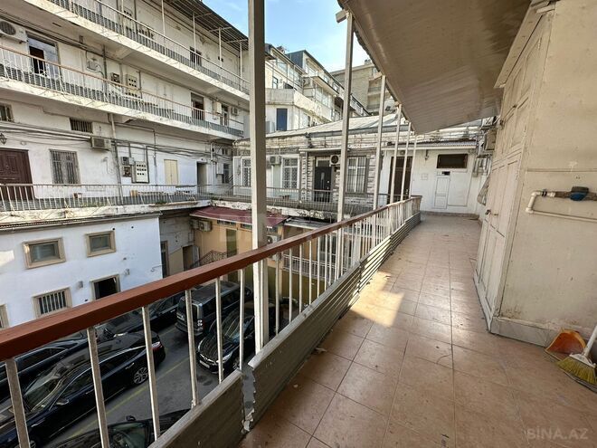 Satılır 3 otaqlı köhnə tikili 90 m², Bayıl q., photo 27 from 29