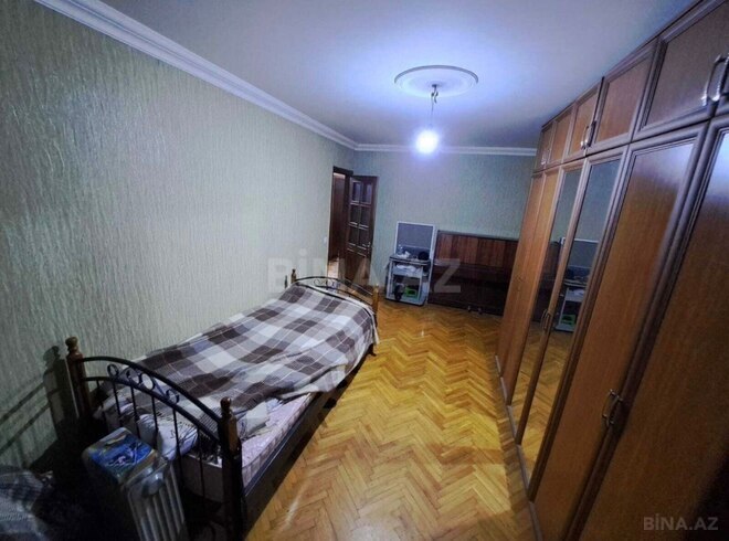 Satılır 3 otaqlı köhnə tikili 70 m², Xalqlar Dostluğu m., photo 7 from 13