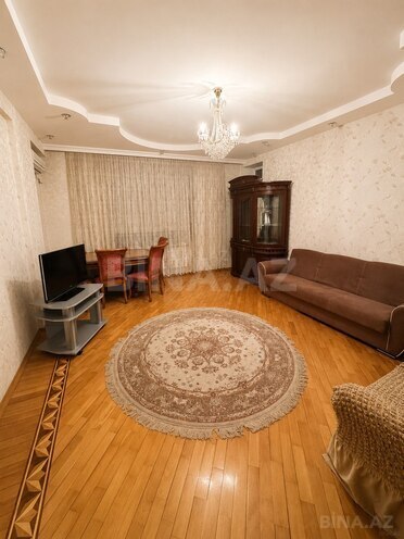 Сдаётся 3-комн. новостройка 130 м², м. Насими, photo 1 from 11