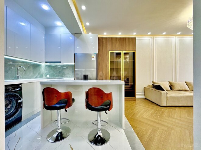 Продаётся 3-комн. новостройка 92 м², м. Кара Караев, photo 7 from 18