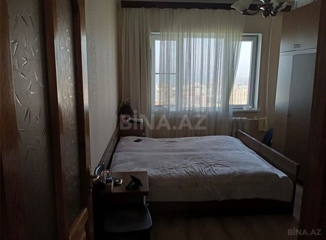 Продаётся 3-комн. вторичка 85 м², м. Ази Асланов, photo 1 from 11