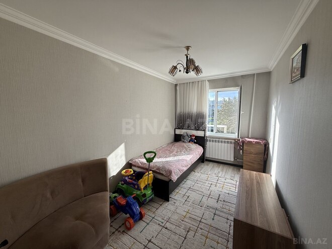 Продаётся 3-комн. вторичка 75 м², м. Нефтчиляр, photo 7 from 14