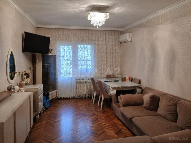 Сдаётся 3-комн. вторичка 75 м², м. Иншаатчылар, photo 1 from 16