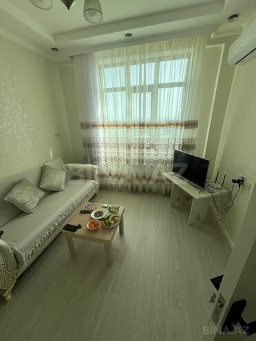 Сдаётся 2-комн. новостройка 60 м², м. Кара Караев, photo 1 from 14