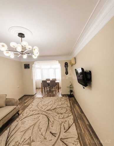 Продаётся 3-комн. вторичка 70 м², photo 1 from 11