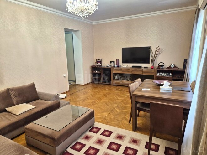Продаётся 3-комн. вторичка 90 м², м. Нариман Нариманов, photo 1 from 23