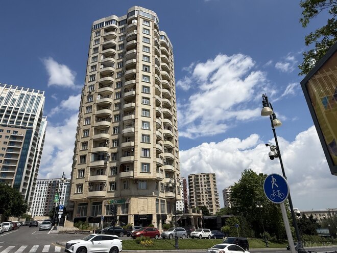 Продаётся 4-комн. новостройка 175 м², м. Ичеришехер, photo 1 from 14