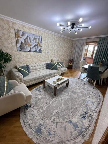 Satılır 3 otaqlı köhnə tikili 85 m², Neftçilər m., photo 1 from 14
