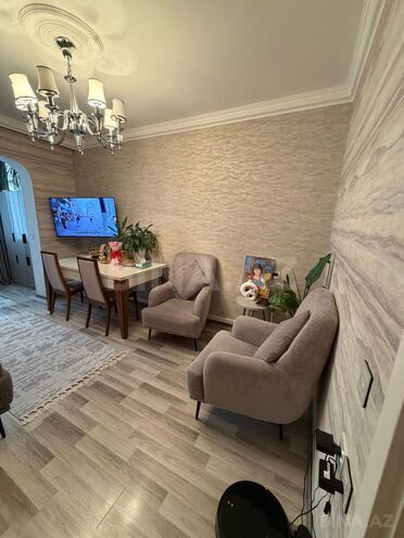 Satılır 3 otaqlı köhnə tikili 70 m², Yeni Günəşli q., photo 3 from 9
