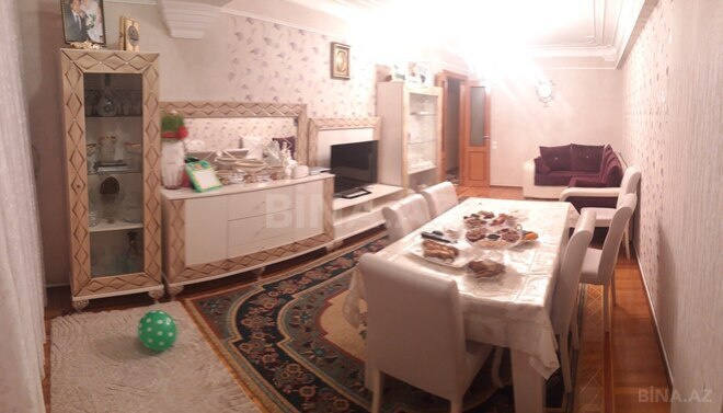 Satılır 3 otaqlı köhnə tikili 80 m², Gənclik m., photo 1 from 8