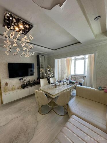 Продаётся 3-комн. вторичка 80 м², пос. 8-й километр, photo 1 from 17