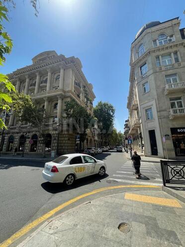 İcarəyə verilir 5 otaqlı ofis 250 m², Sahil m., photo 1 from 15