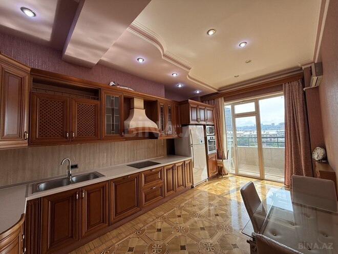 Satılır 4 otaqlı yeni tikili 240 m², 28 May m., photo 7 from 30
