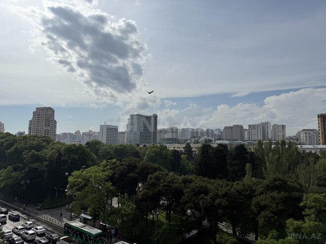 Satılır 4 otaqlı yeni tikili 240 m², 28 May m., photo 9 from 30