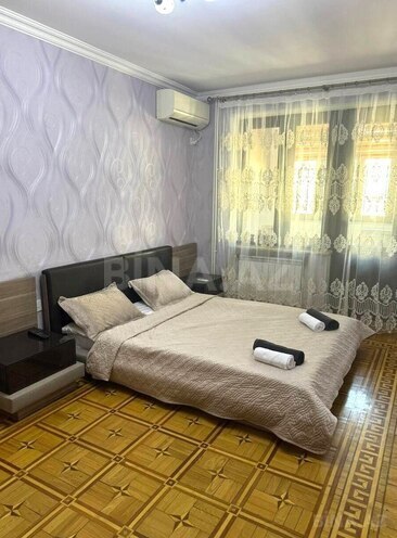 Satılır 3 otaqlı köhnə tikili 65 m², Sahil m., photo 6 from 19