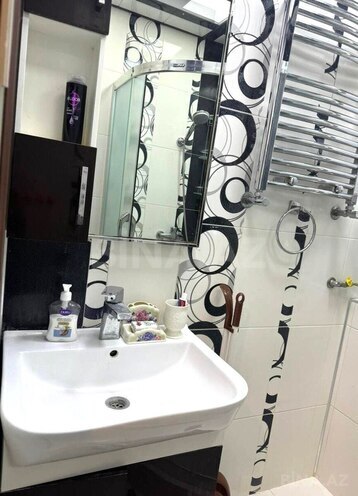 Satılır 3 otaqlı köhnə tikili 65 m², Sahil m., photo 16 from 19