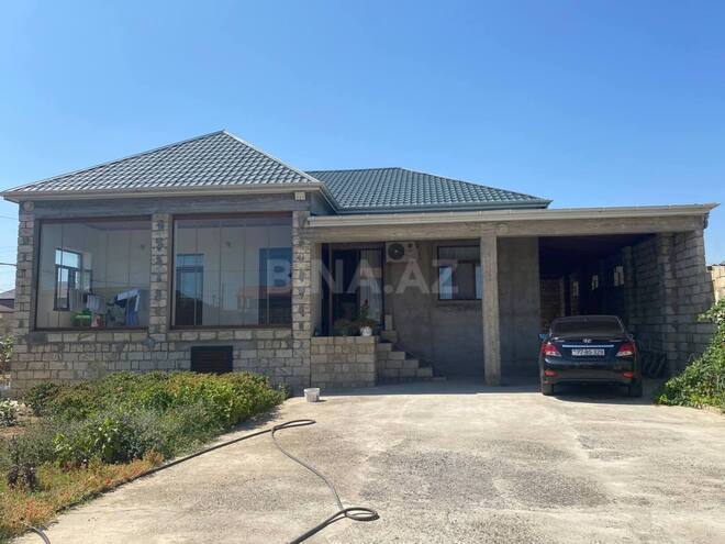 Satılır 5 otaqlı həyət evi/bağ evi 140 m², Saray q., photo 1 from 13