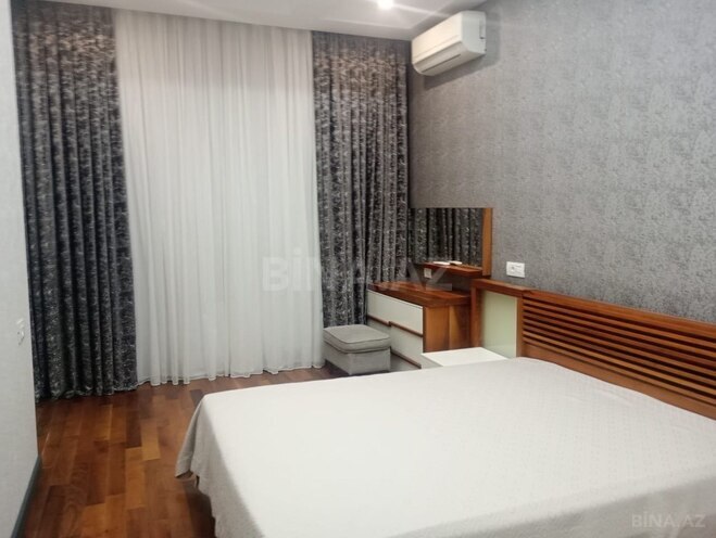 Сдаётся 3-комн. новостройка 140 м², м. 8 ноября, photo 11 from 23