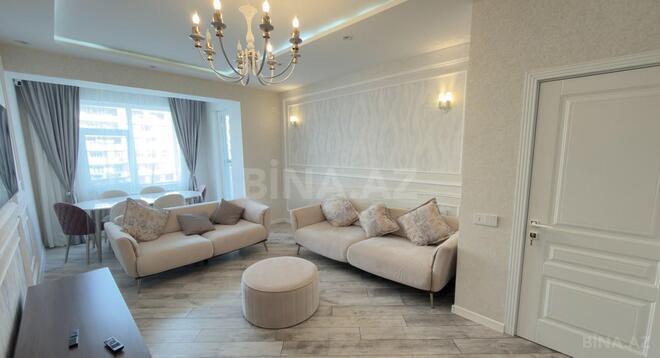 Продаётся 2-комн. новостройка 76 м², м. Ази Асланов, photo 1 from 17