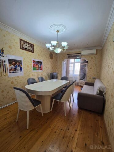 Satılır 3 otaqlı köhnə tikili 80 m², Yeni Günəşli q., photo 1 from 19