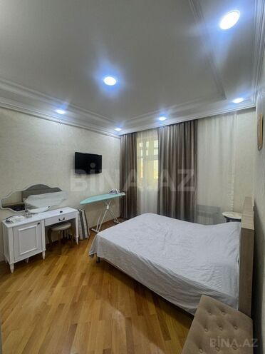 Сдаётся 3-комн. новостройка 135 м², м. Иншаатчылар, photo 5 from 18