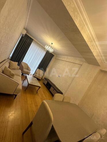Продаётся 2-комн. новостройка 70 м², м. Иншаатчылар, photo 1 from 12