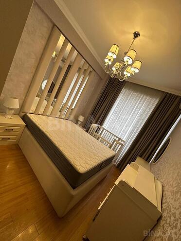 Продаётся 2-комн. новостройка 70 м², м. Иншаатчылар, photo 3 from 12